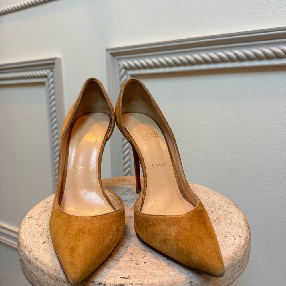 Christian Louboutin Mustard Suede Iriza 39EU - Picture 2 of 7